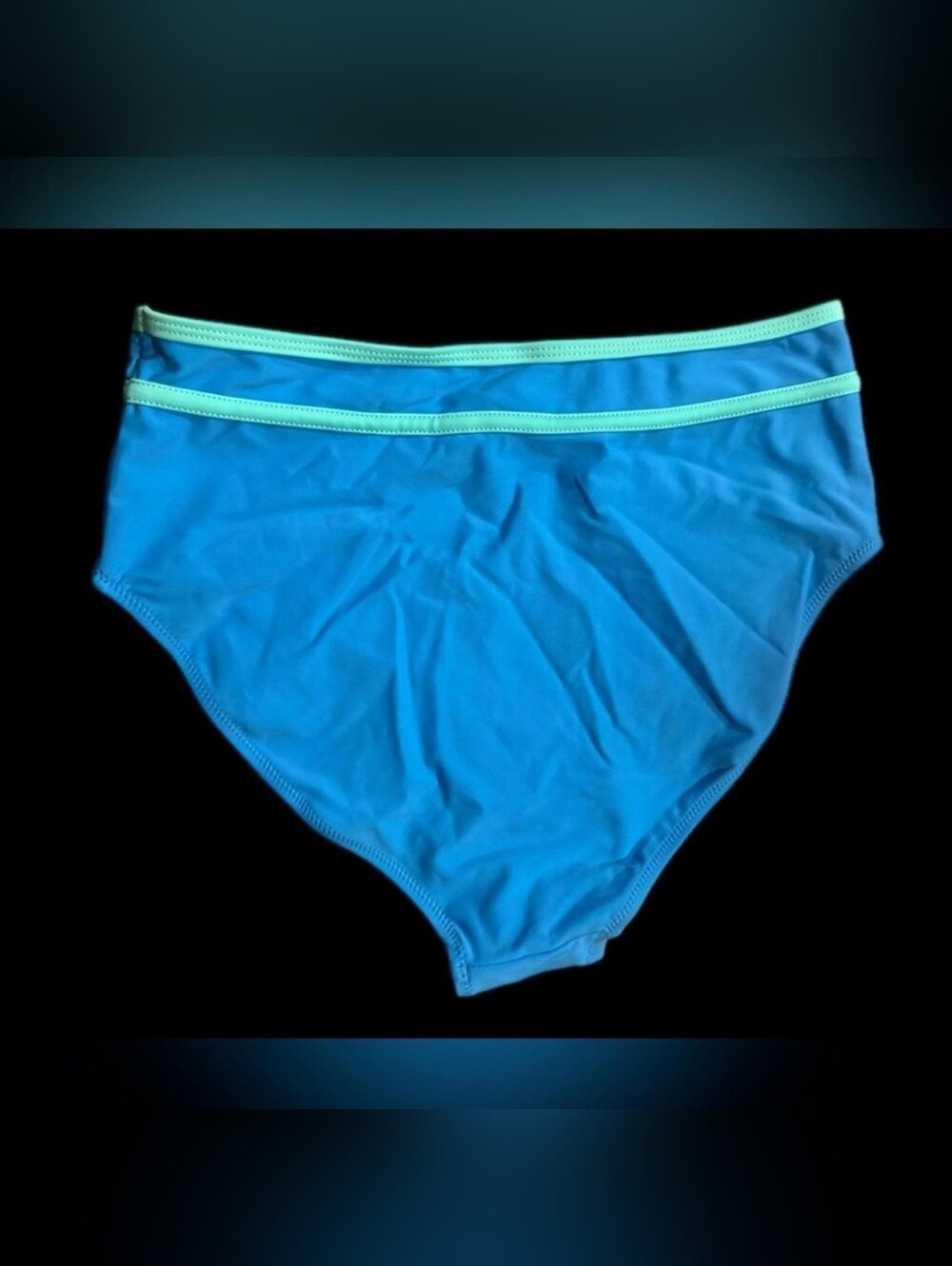 Sporty Blue Two-Piece Bikini Set with Aqua Trim - Picture 5 of 8
